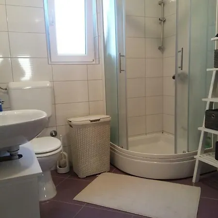 Apartman Bella *